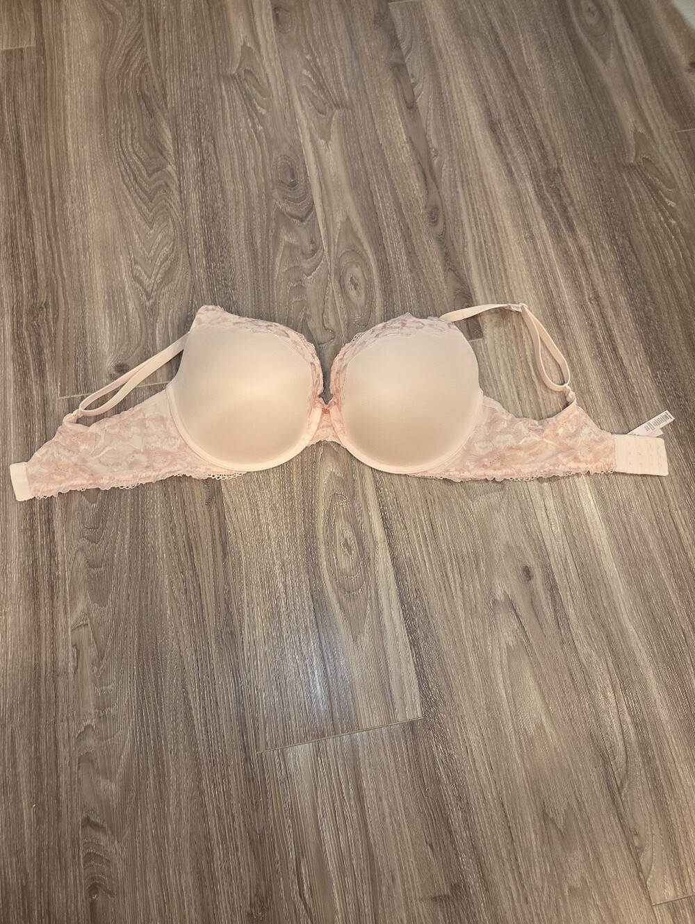 Victoria's Secret Light Pink Lace Accent Perfect Shape Bra 38DD